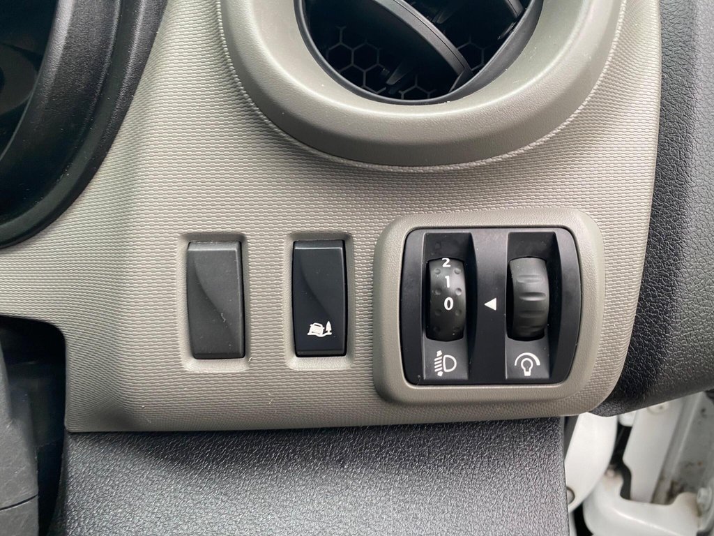 Used Renault Trafic 2014 for sale - 76665451: Photo 35