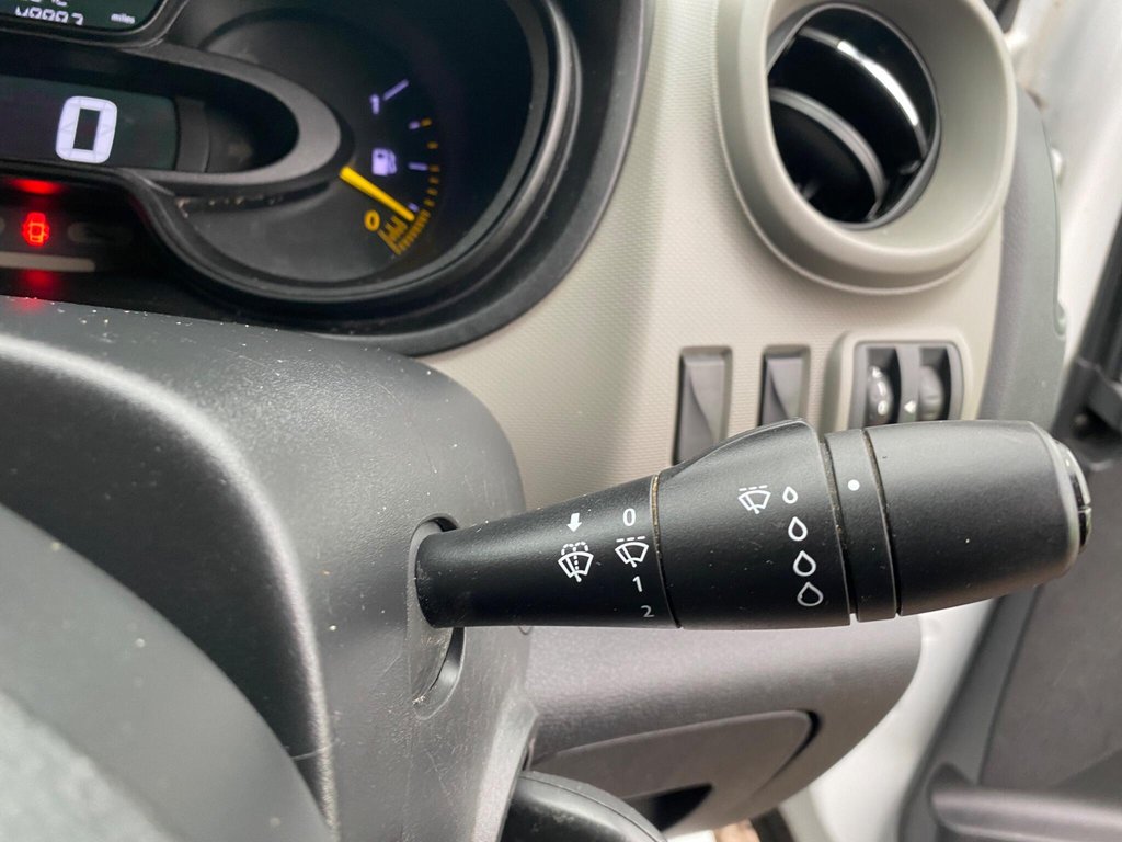 Used Renault Trafic 2014 for sale - 76665451: Photo 37