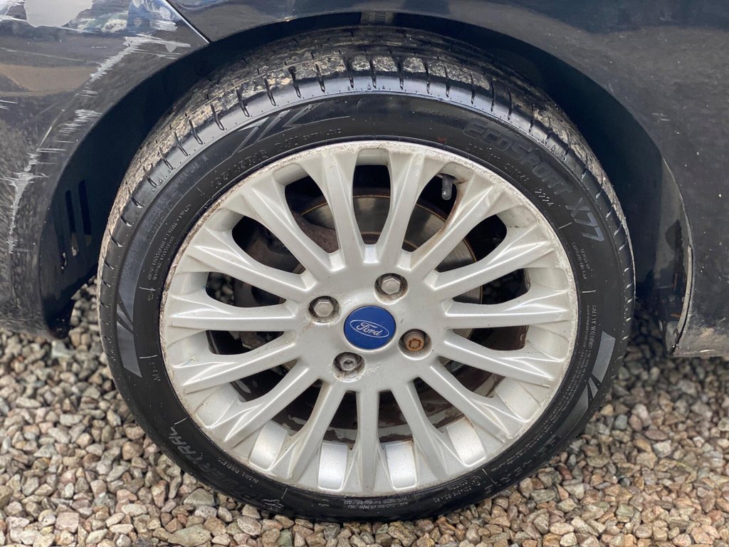 Used Ford Fiesta 2011 for sale - 76327886: Photo 14