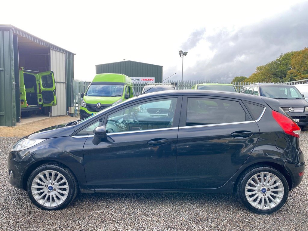 Used Ford Fiesta 2011 for sale - 76327886: Photo 16