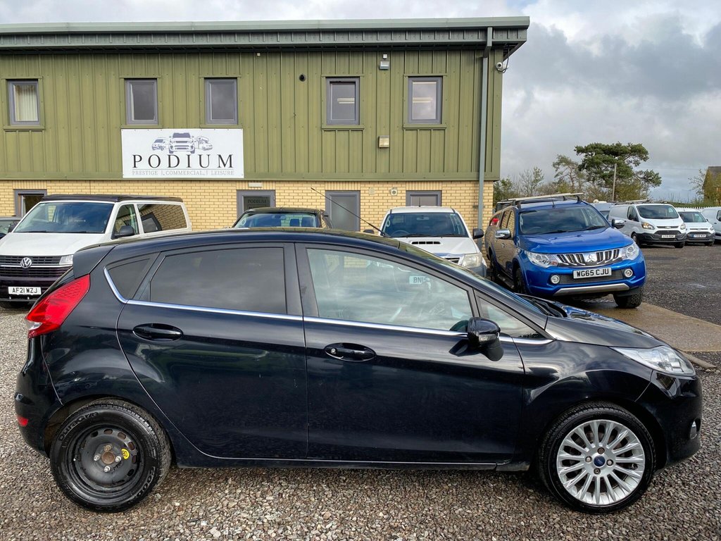 Used Ford Fiesta 2011 for sale - 76327886: Photo 18