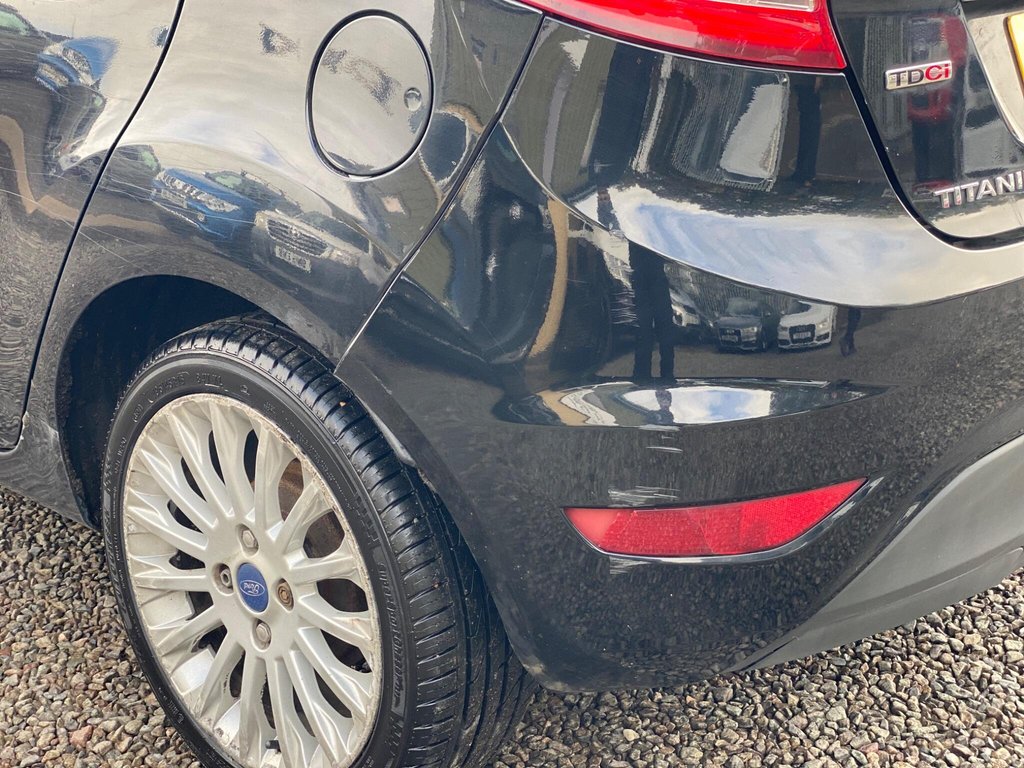 Used Ford Fiesta 2011 for sale - 76327886: Photo 23