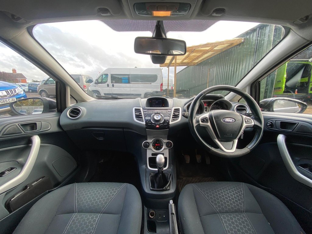 Used Ford Fiesta 2011 for sale - 76327886: Photo 39