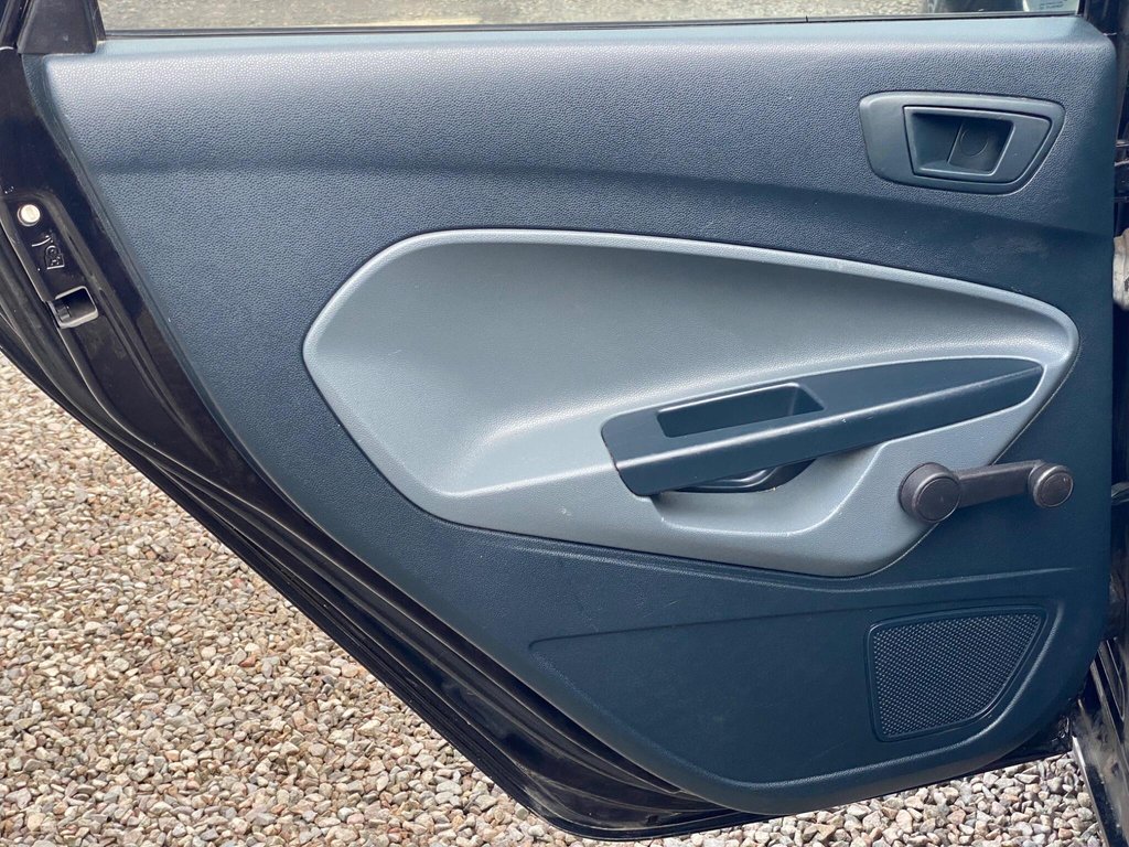 Used Ford Fiesta 2011 for sale - 76327886: Photo 47