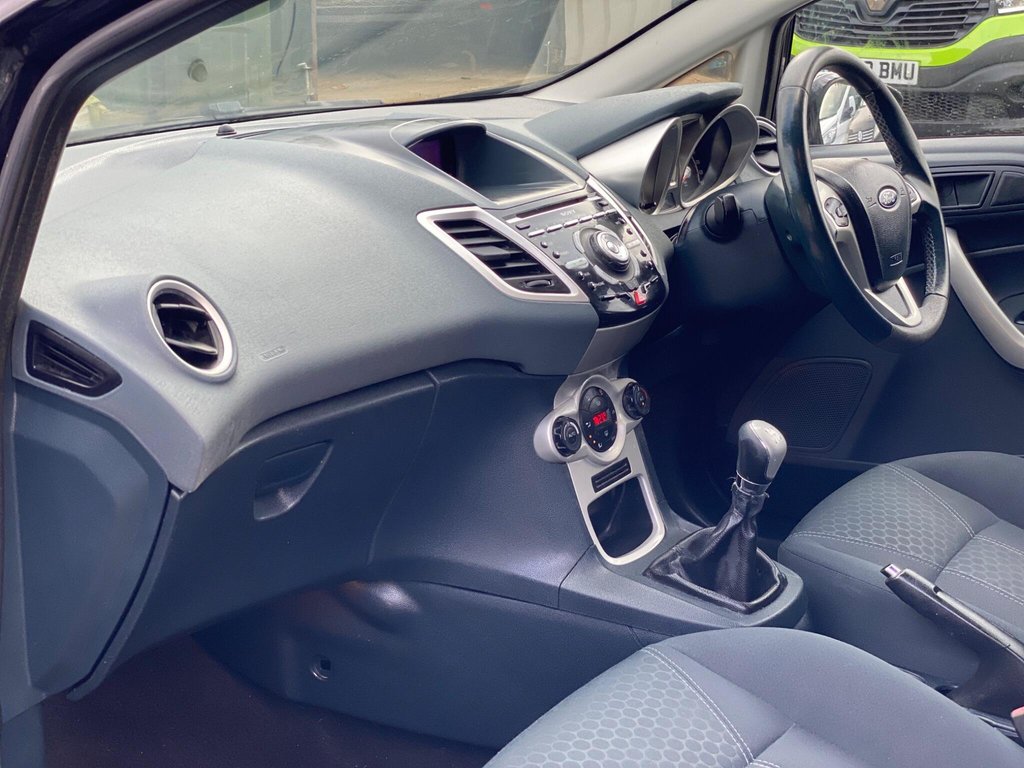 Used Ford Fiesta 2011 for sale - 76327886: Photo 49