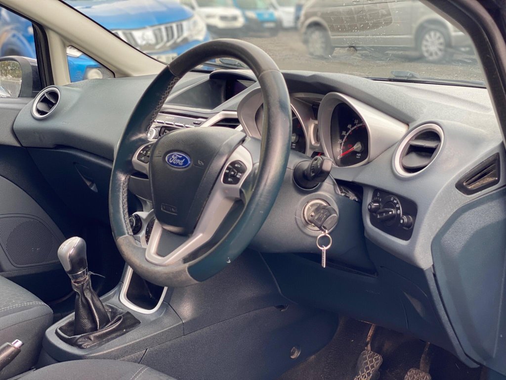 Used Ford Fiesta 2011 for sale - 76327886: Photo 6