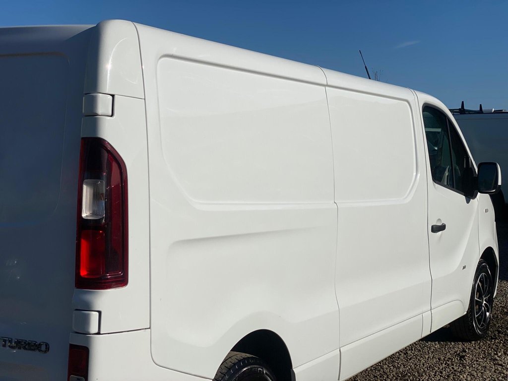 Used Vauxhall Vivaro 2015 for sale - 77920065: Photo 31