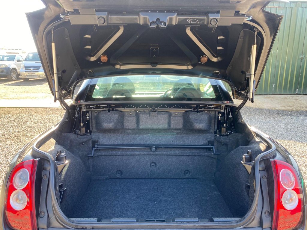 Used Nissan Micra C+C 2006 for sale - 77779952: Photo 15