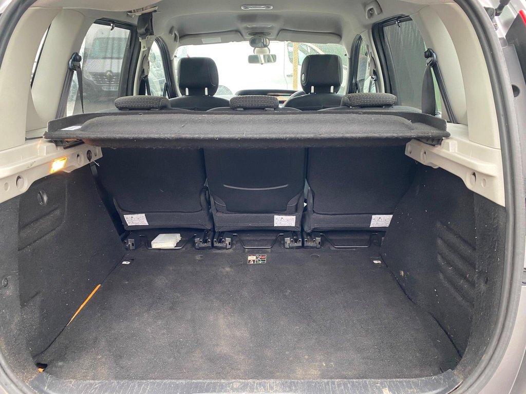 Used Renault Scenic 2011 for sale - 77525815: Photo 14