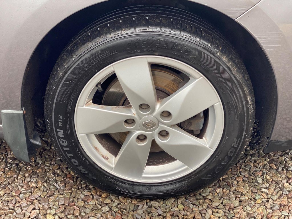 Used Renault Scenic 2011 for sale - 77525815: Photo 18