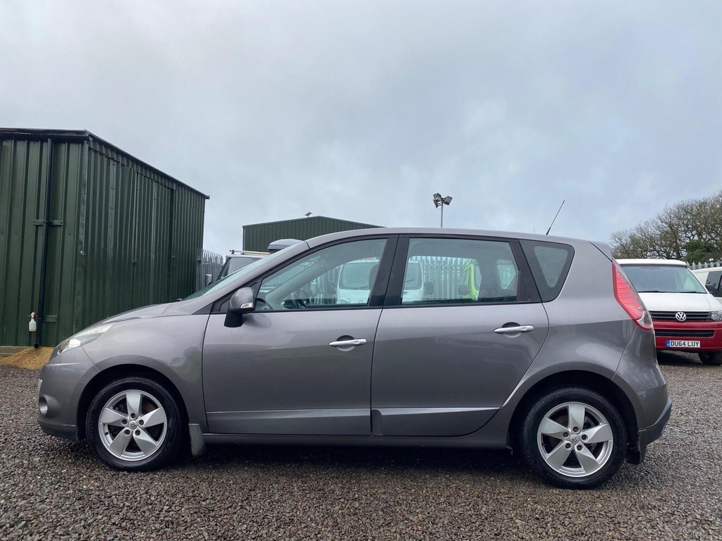 Used Renault Scenic 2011 for sale - 77525815: Photo 21