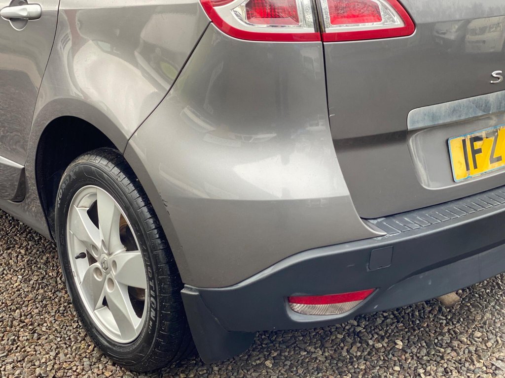 Used Renault Scenic 2011 for sale - 77525815: Photo 28