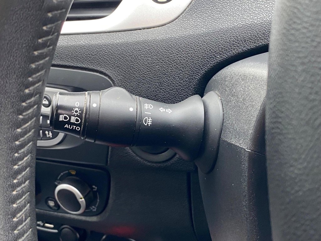 Used Renault Scenic 2011 for sale - 77525815: Photo 41