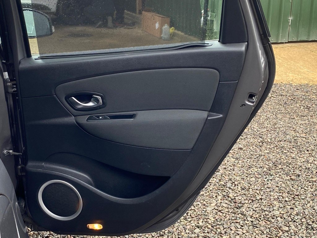 Used Renault Scenic 2011 for sale - 77525815: Photo 49