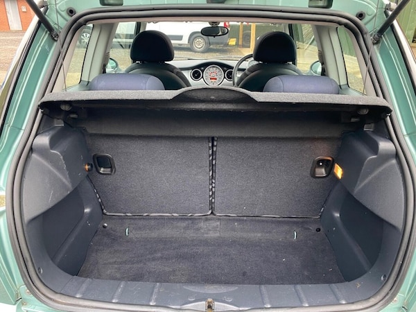 Used MINI Hatch 2002 for sale - 76261308: Photo 13