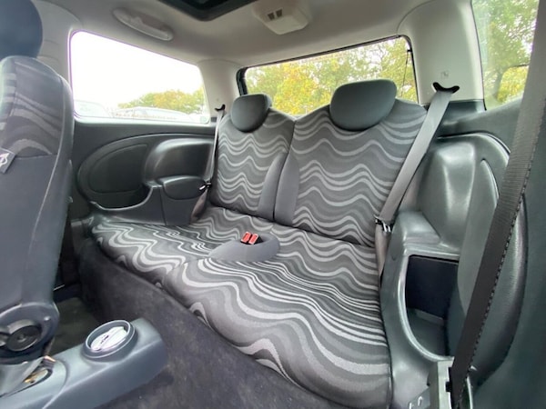 Used MINI Hatch 2002 for sale - 76261308: Photo 18