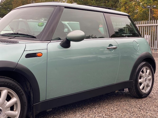 Used MINI Hatch 2002 for sale - 76261308: Photo 29