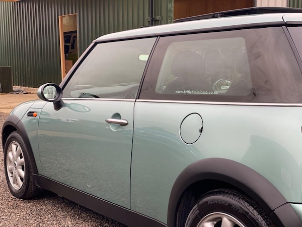 Used MINI Hatch 2002 for sale - 76261308: Photo 31