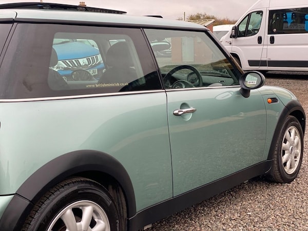 Used MINI Hatch 2002 for sale - 76261308: Photo 32