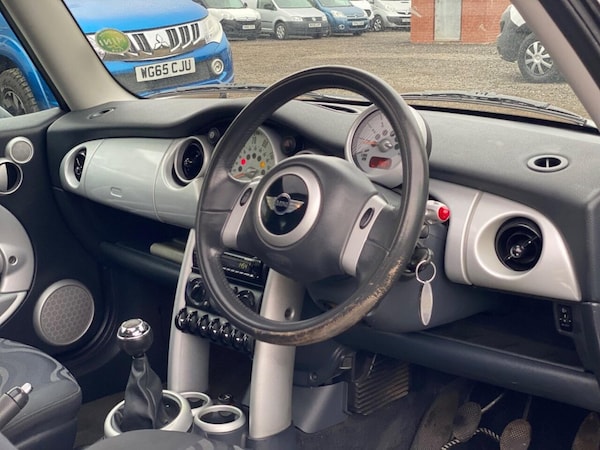 Used MINI Hatch 2002 for sale - 76261308: Photo 7