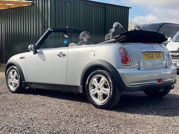 Used MINI Convertible 2006 for sale - 79688919: Photo
