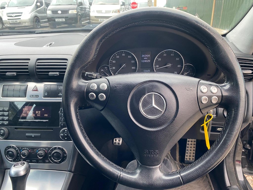 Used Mercedes-Benz C Class 2006 for sale - 77693071: Photo 10