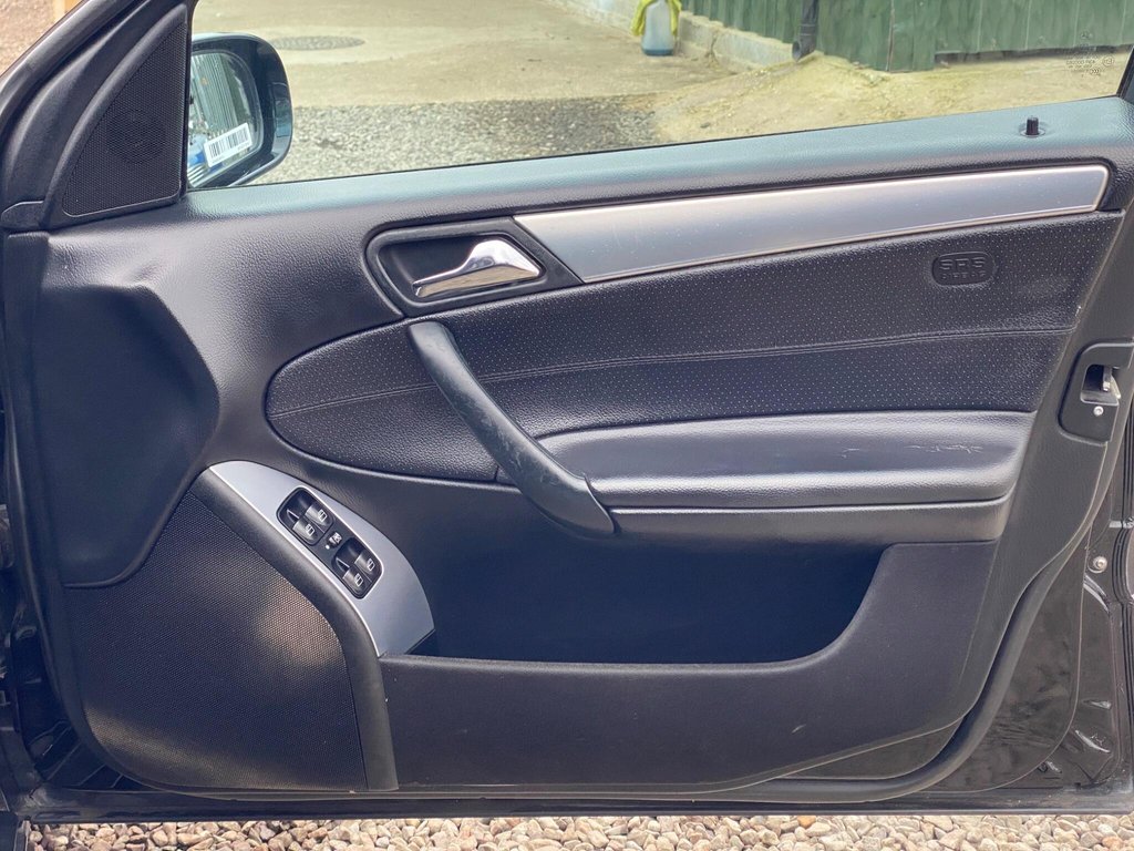 Used Mercedes-Benz C Class 2006 for sale - 77693071: Photo 44