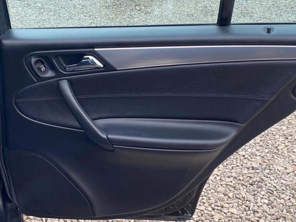 Used Mercedes-Benz C Class 2006 for sale - 77693071: Photo 47