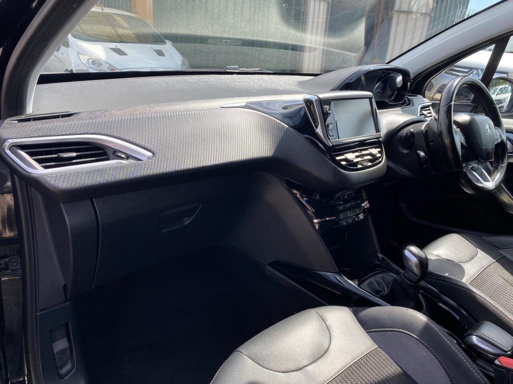 Used Peugeot 2008 2017 for sale - 76035101: Photo 15