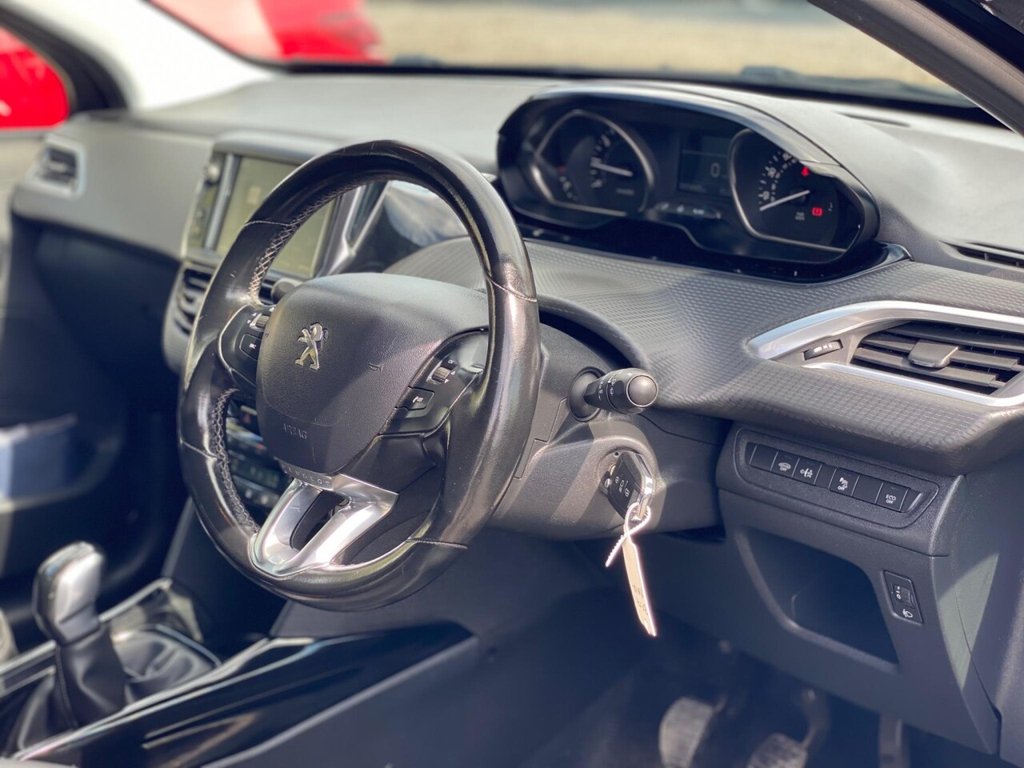 Used Peugeot 2008 2017 for sale - 76035101: Photo 7