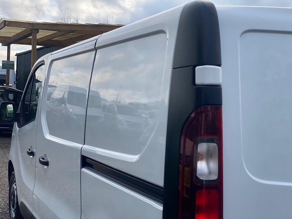 Used Vauxhall Vivaro 2016 for sale - 77642527: Photo 27