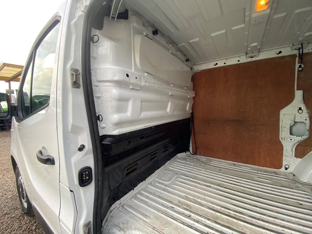 Used Vauxhall Vivaro 2016 for sale - 77642527: Photo 48