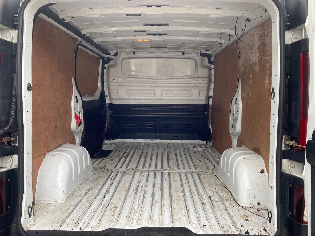Used Vauxhall Vivaro 2016 for sale - 77642527: Photo 8