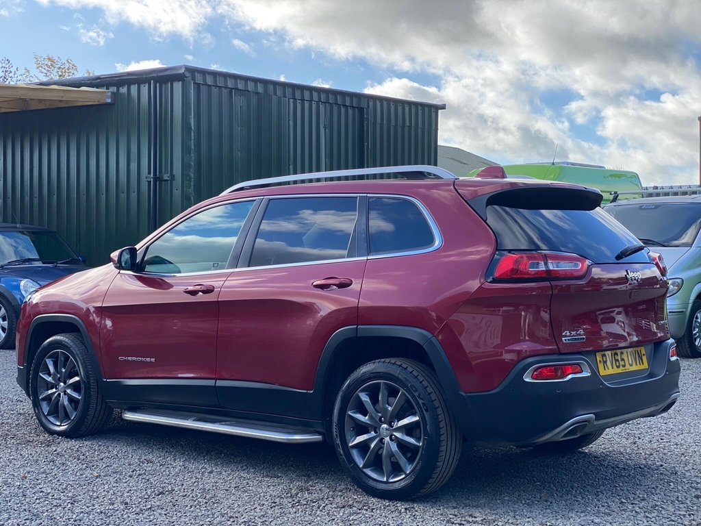 Used Jeep Cherokee 2015 for sale - 76372562: Photo 4