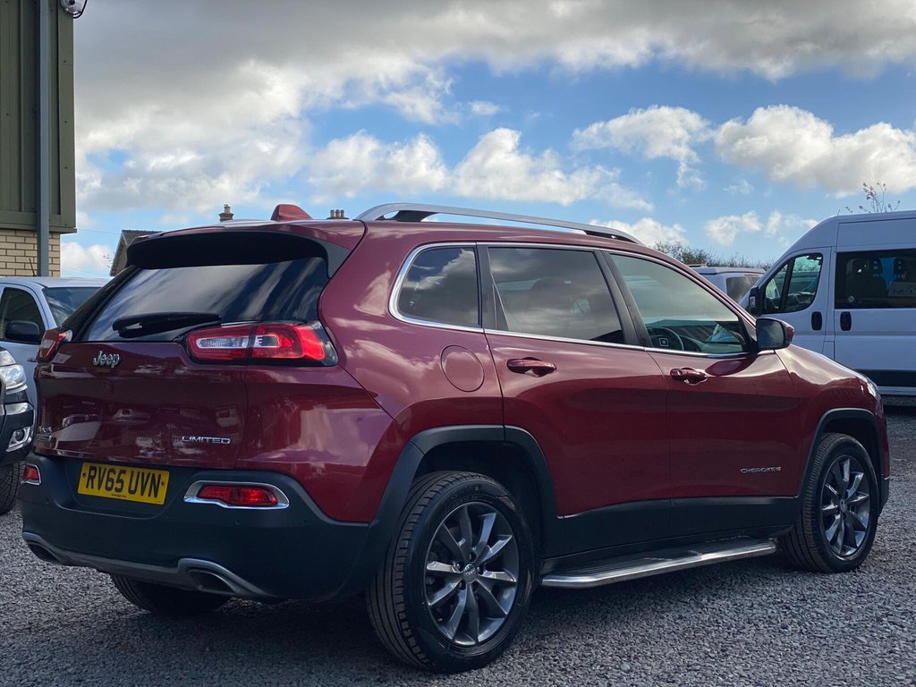 Used Jeep Cherokee 2015 for sale - 76372562: Photo 5