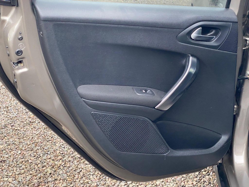 Used Peugeot 2008 2014 for sale - 77820568: Photo 47