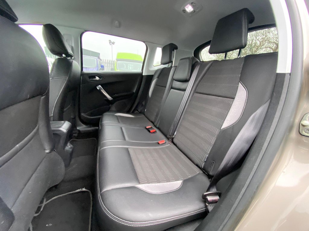 Used Peugeot 2008 2014 for sale - 77546900: Photo 46