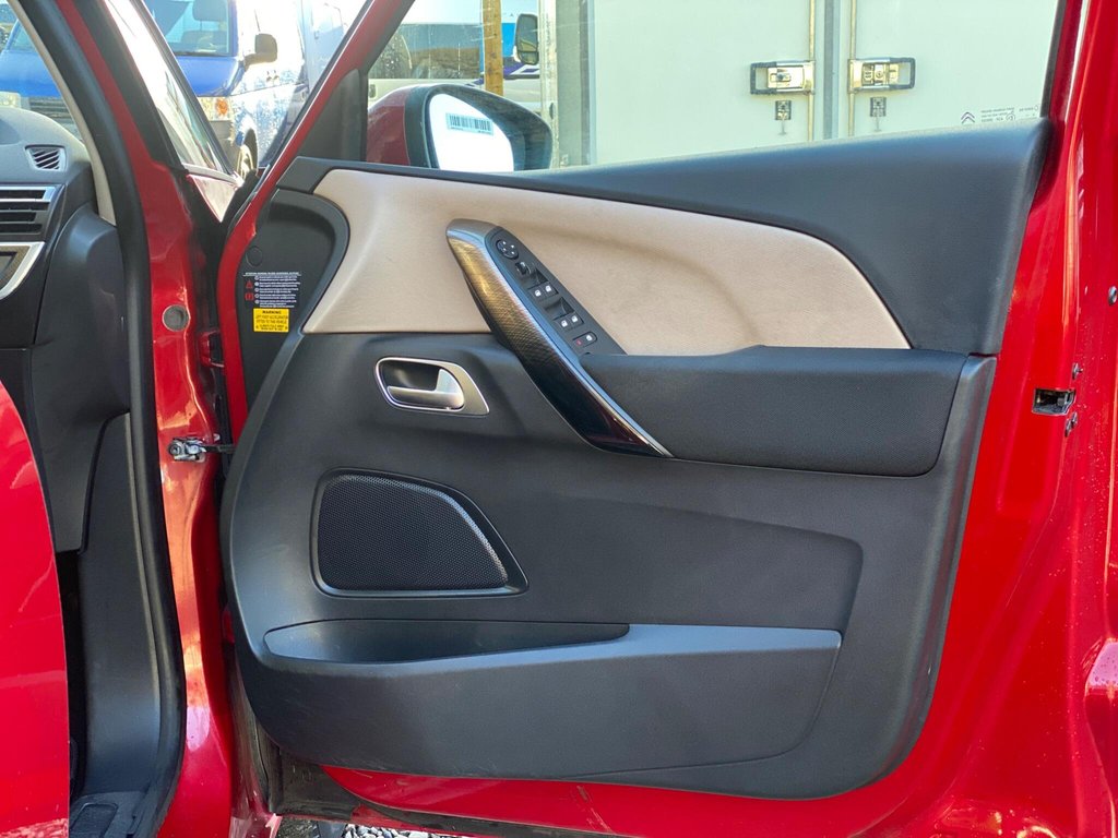 Used Citroen C4 Picasso 2014 for sale - 76670610: Photo 46