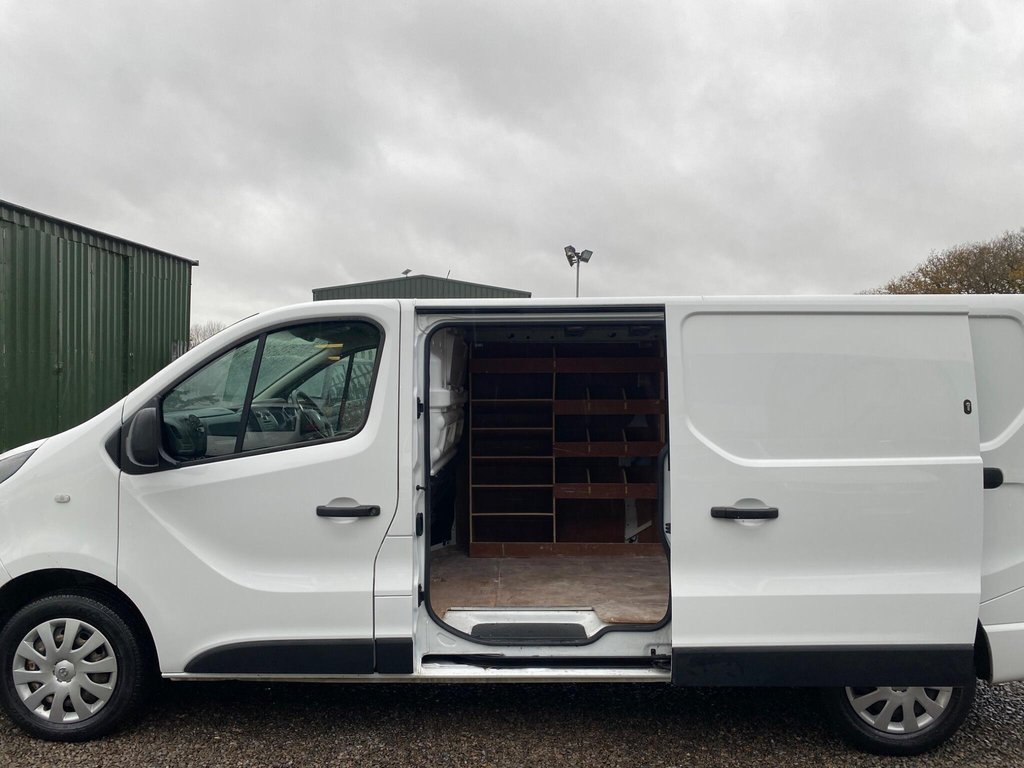 Used Vauxhall Vivaro 2018 for sale - 76821106: Photo 13