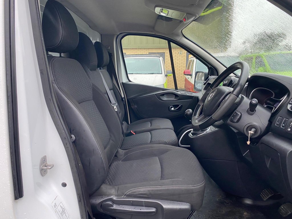 Used Vauxhall Vivaro 2018 for sale - 76821106: Photo 7