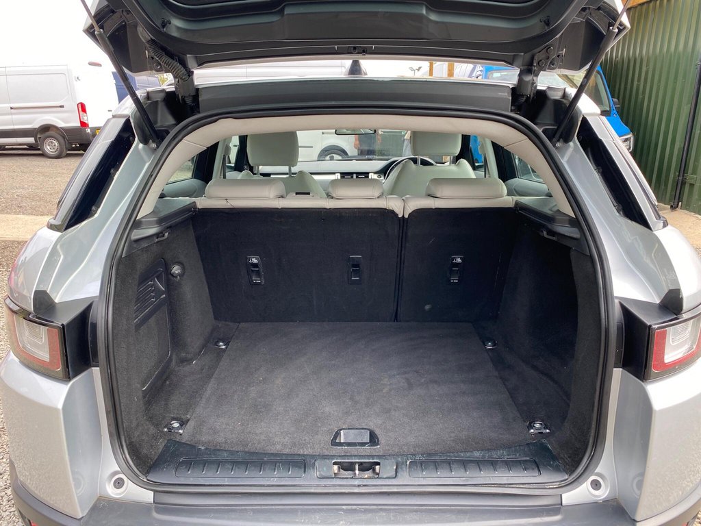 Used Land Rover Range Rover Evoque 2017 for sale - 76035128: Photo 16