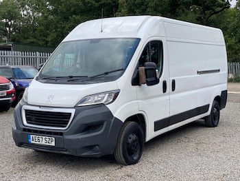 Used Peugeot Boxer 2017 for sale - 76210432: Photo
