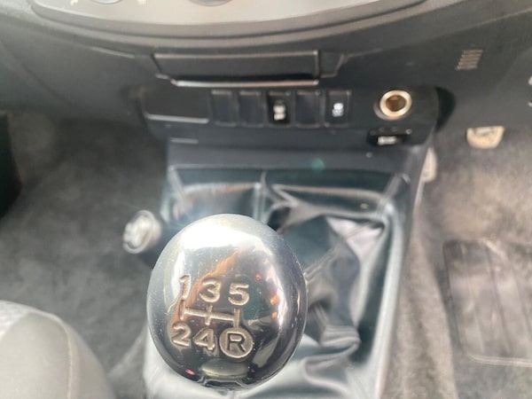 Used Toyota Hilux 2015 for sale - 76035137: Photo 29
