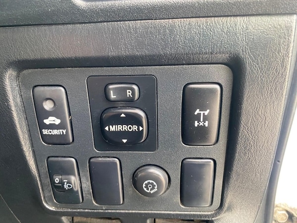 Used Toyota Hilux 2015 for sale - 76035137: Photo 32