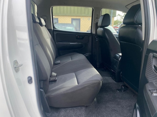 Used Toyota Hilux 2015 for sale - 76035137: Photo 36