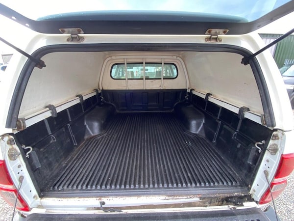Used Toyota Hilux 2015 for sale - 76035137: Photo 44