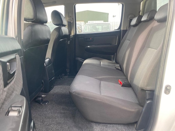 Used Toyota Hilux 2015 for sale - 76035137: Photo 45