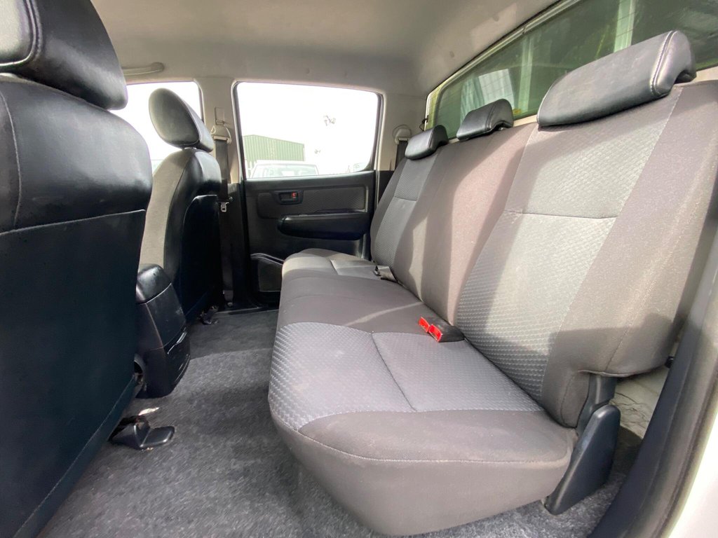 Used Toyota Hilux 2015 for sale - 76035137: Photo 46