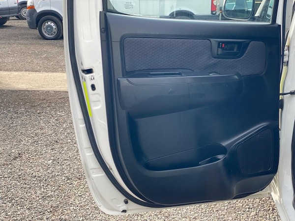Used Toyota Hilux 2015 for sale - 76035137: Photo 48