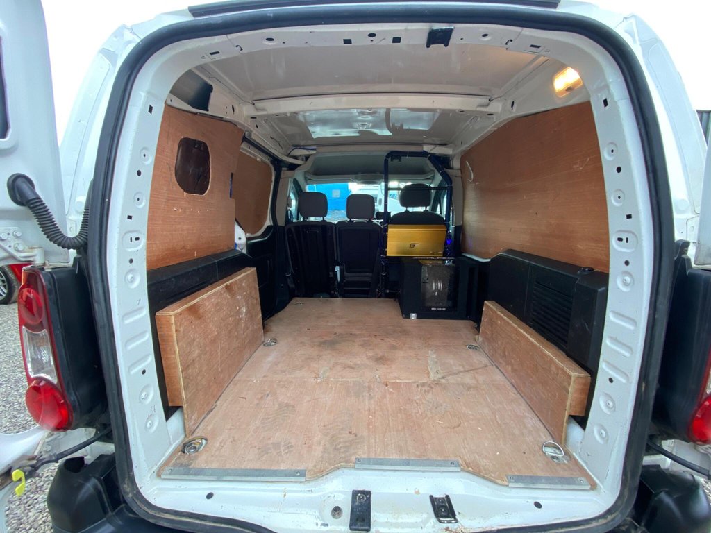 Used Citroen Berlingo 2013 for sale - 76470300: Photo 38